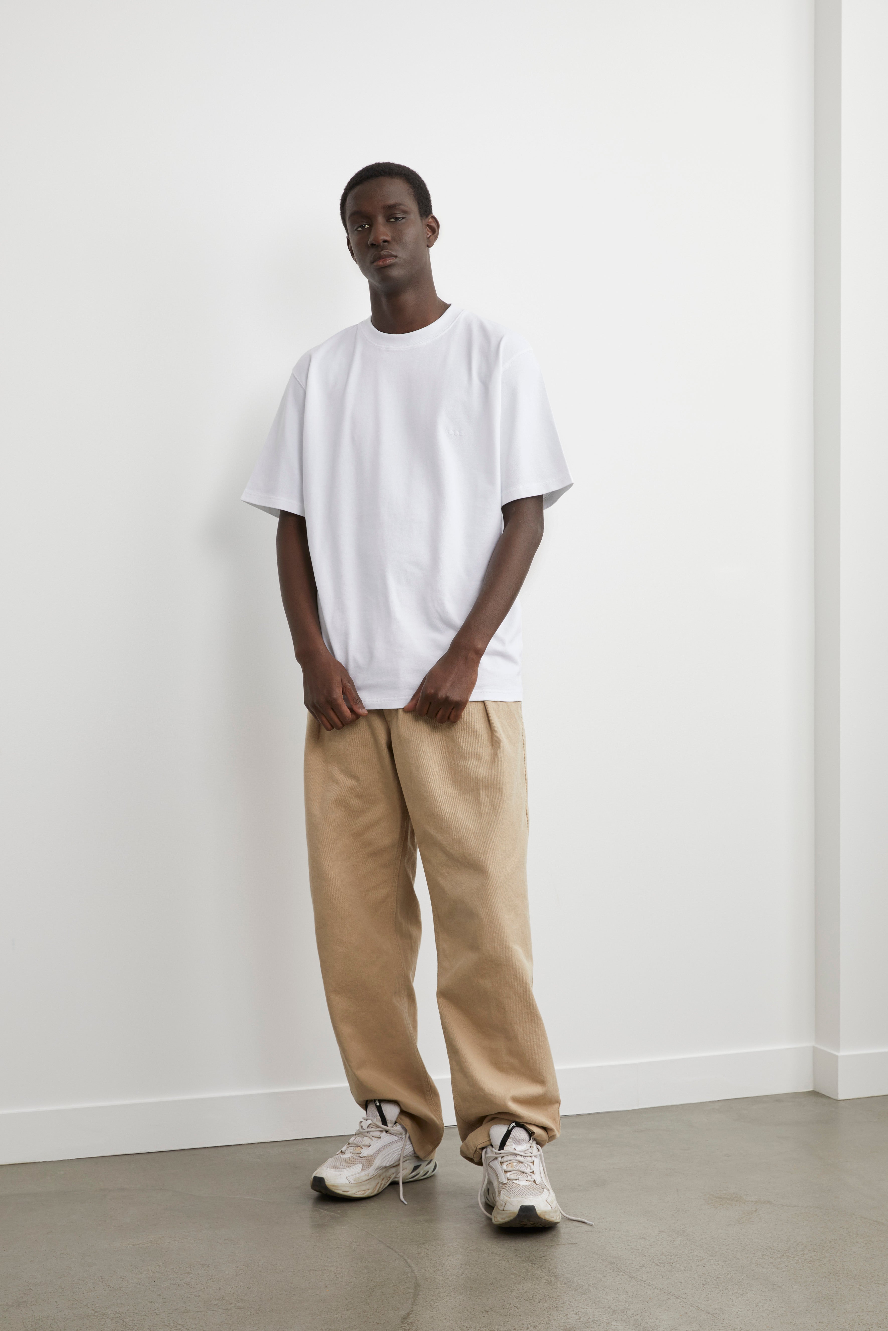 ESSENTIAL T-shirt in organic cotton