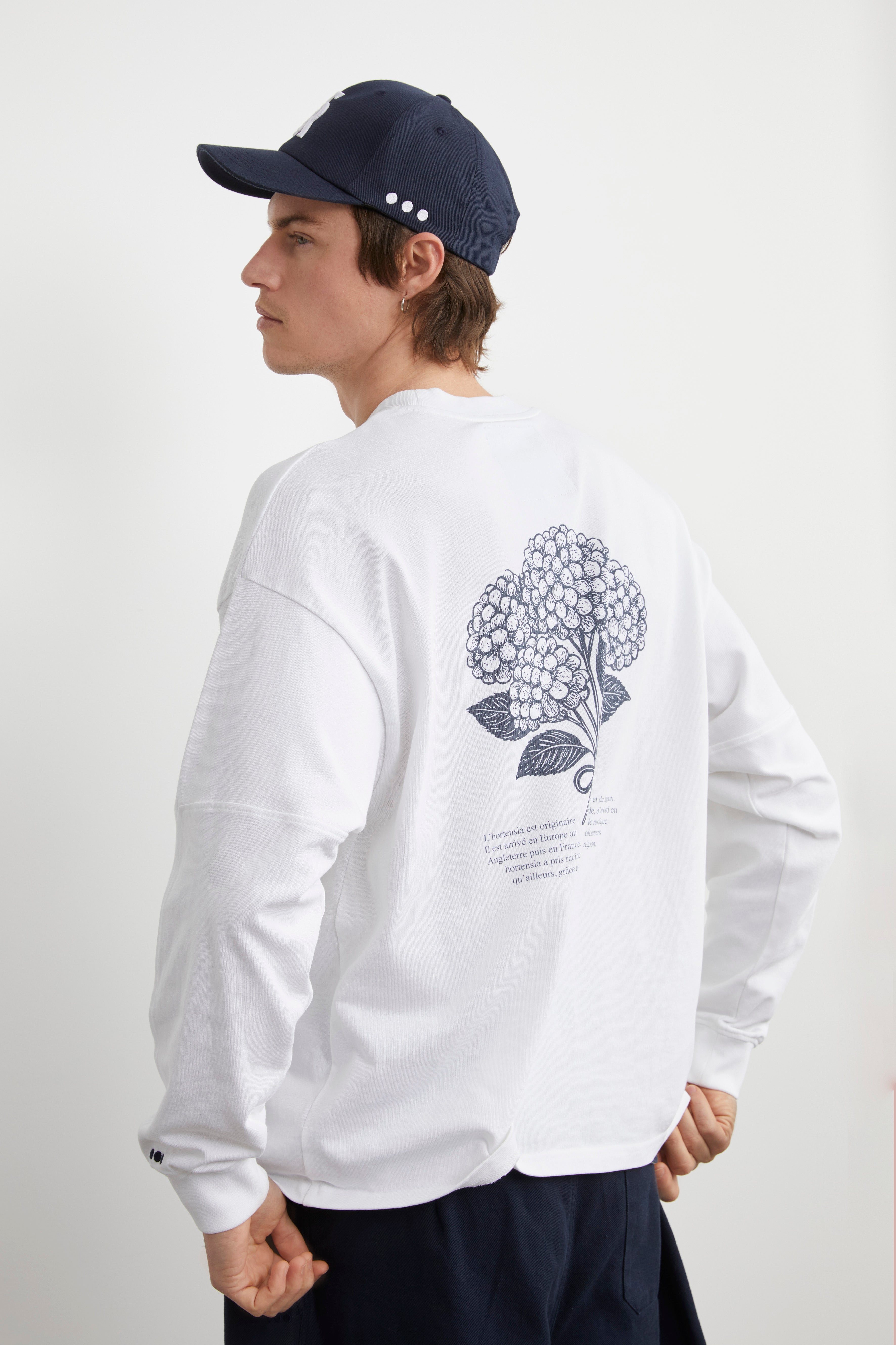 Hydrangea long-sleeved T-shirt