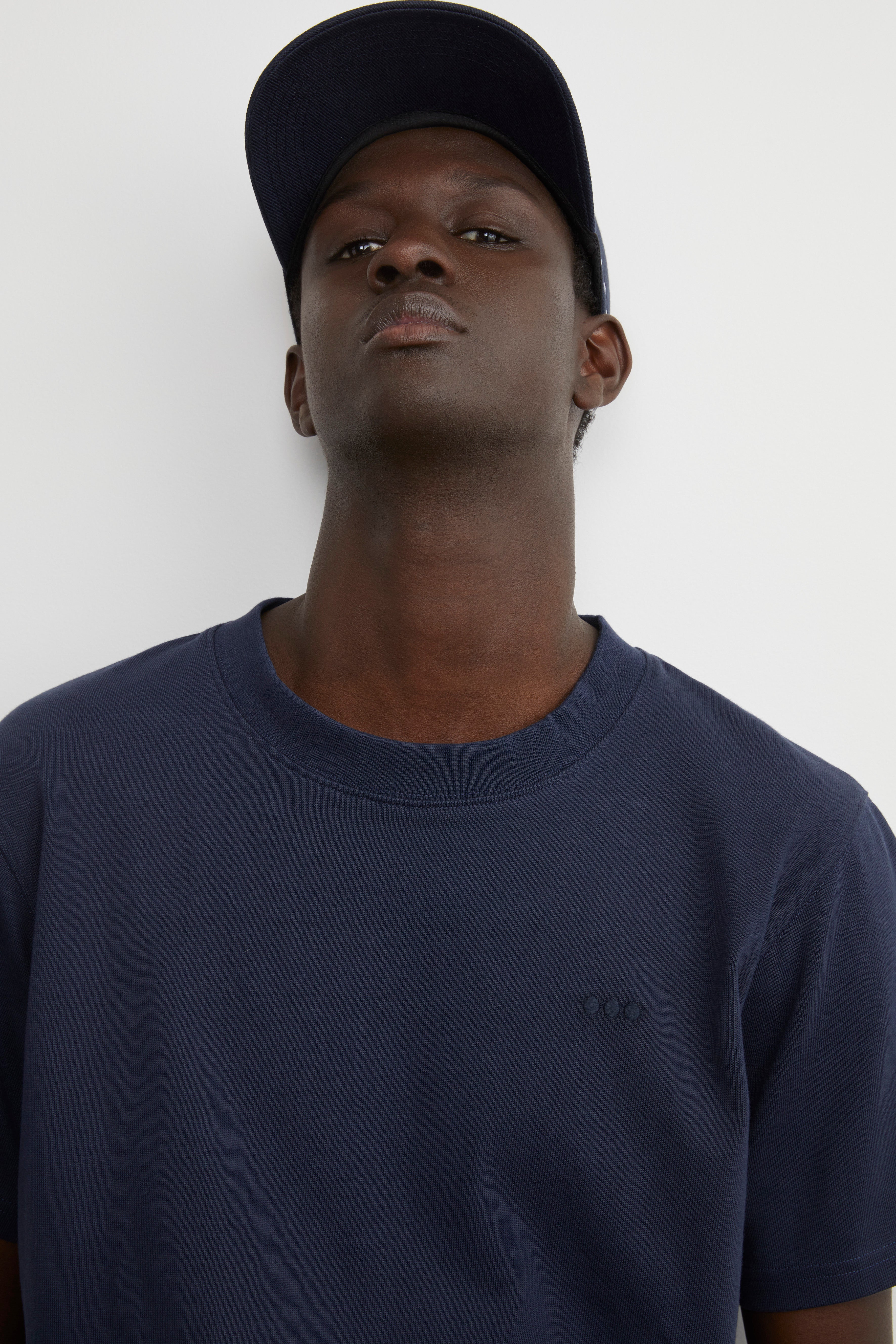 ESSENTIAL T-shirt in organic cotton