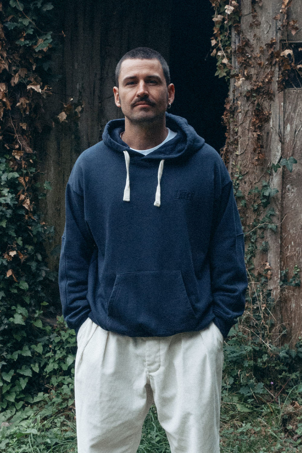 Sweatshirt à capuche en coton bio