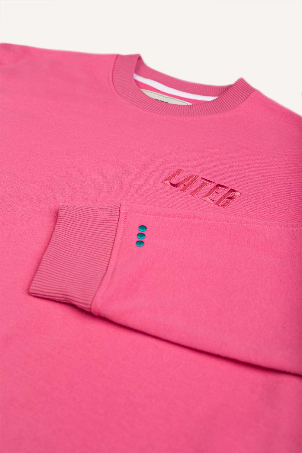 sweat-col-rond-fuchsia-rose-packshot-2