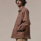 Veste en laine motif pied de poule brun, chaude elle est idéale pour l'hiver.