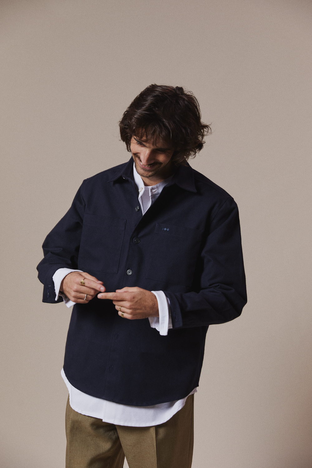 Chemise en flanelle de coton recyclé pour homme, douce et chaude, elle est parfaite pour l'hiver.
